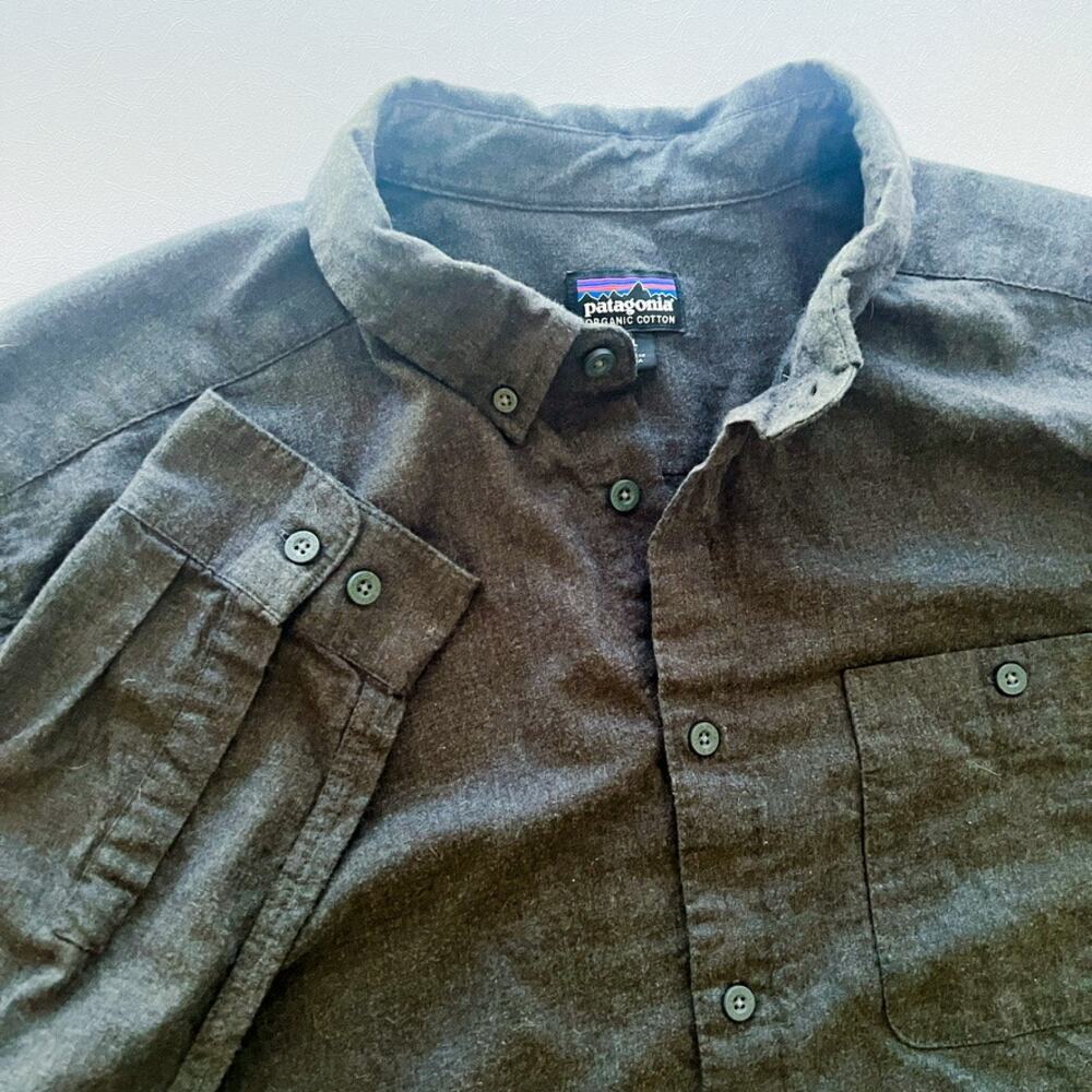 M's Patagonia XL Charcoal Button Down Long Sleeve 100 Organic Cotton Shirt Vjosa